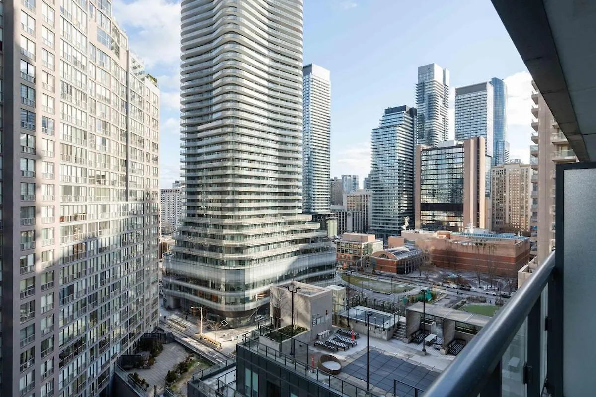 Daire Condo Downtown 2 Beds Near Uoft Toronto