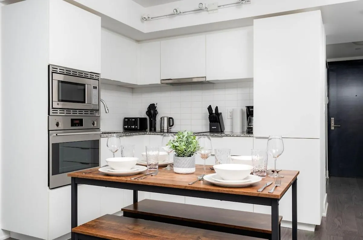Condo Downtown 2 Beds Near Uoft Toronto