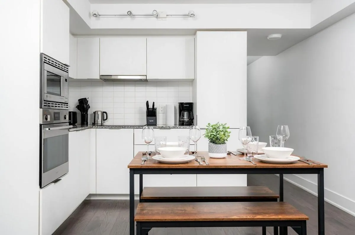 Daire Condo Downtown 2 Beds Near Uoft Toronto