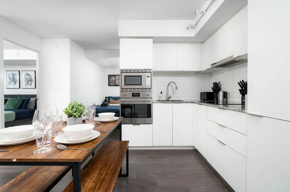 Condo Downtown 2 Beds Near Uoft Toronto Daire